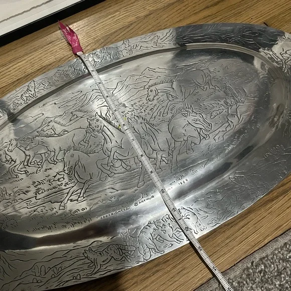Arthur Court 1989 Horses Wolfs Serving Platter Silver Embossed Oval Tray Vintage - Picture 6 of 6